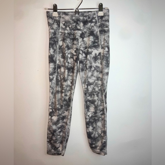 Athleta tie dye powervita salutation leggings - Picture 2 of 3